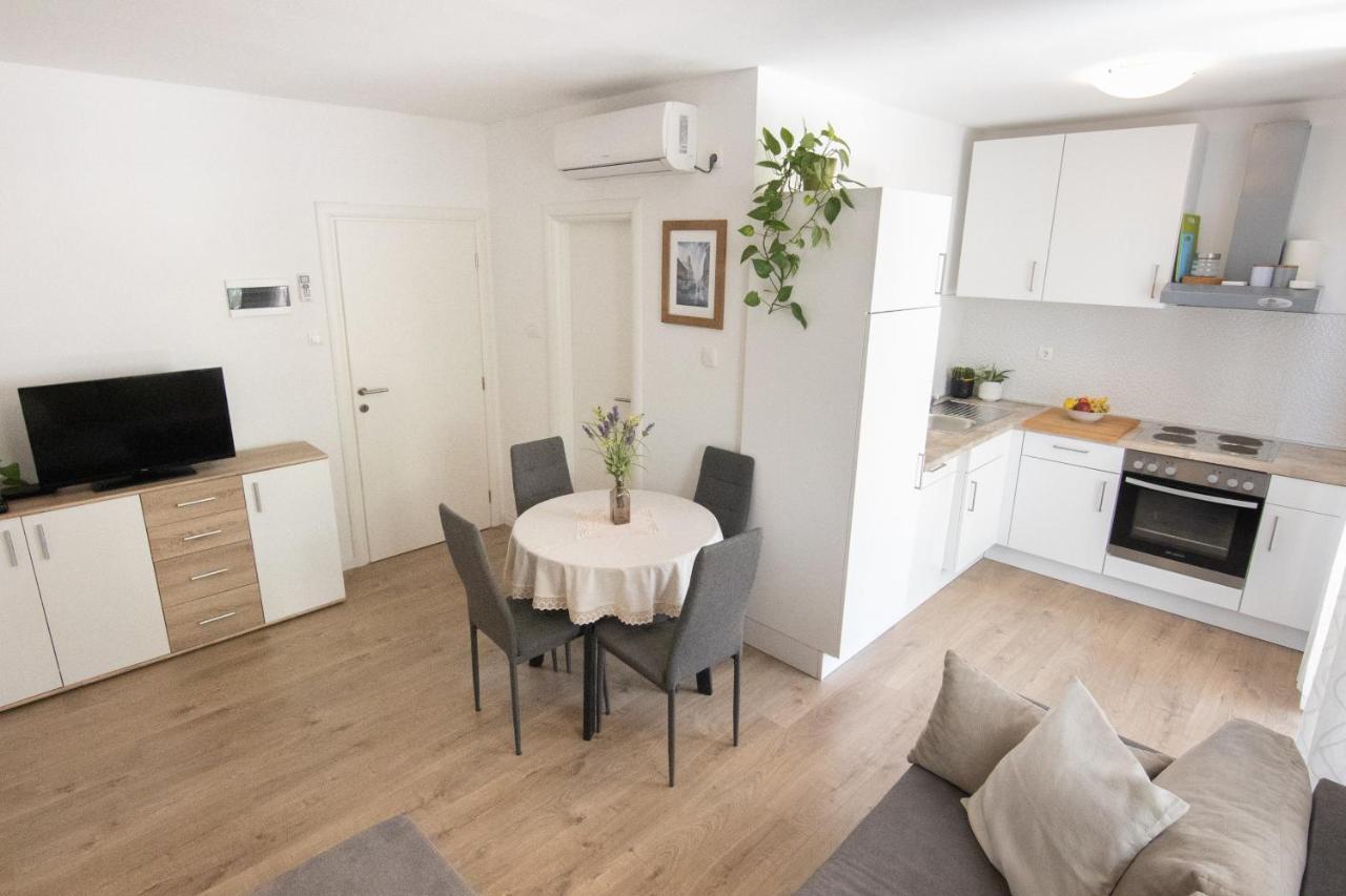 Apartman Grepo Makarska Buitenkant foto