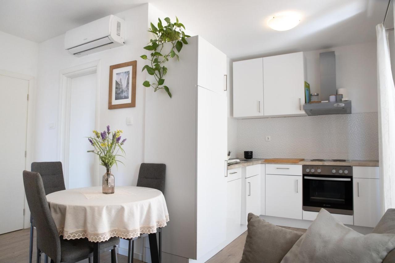 Apartman Grepo Makarska Buitenkant foto