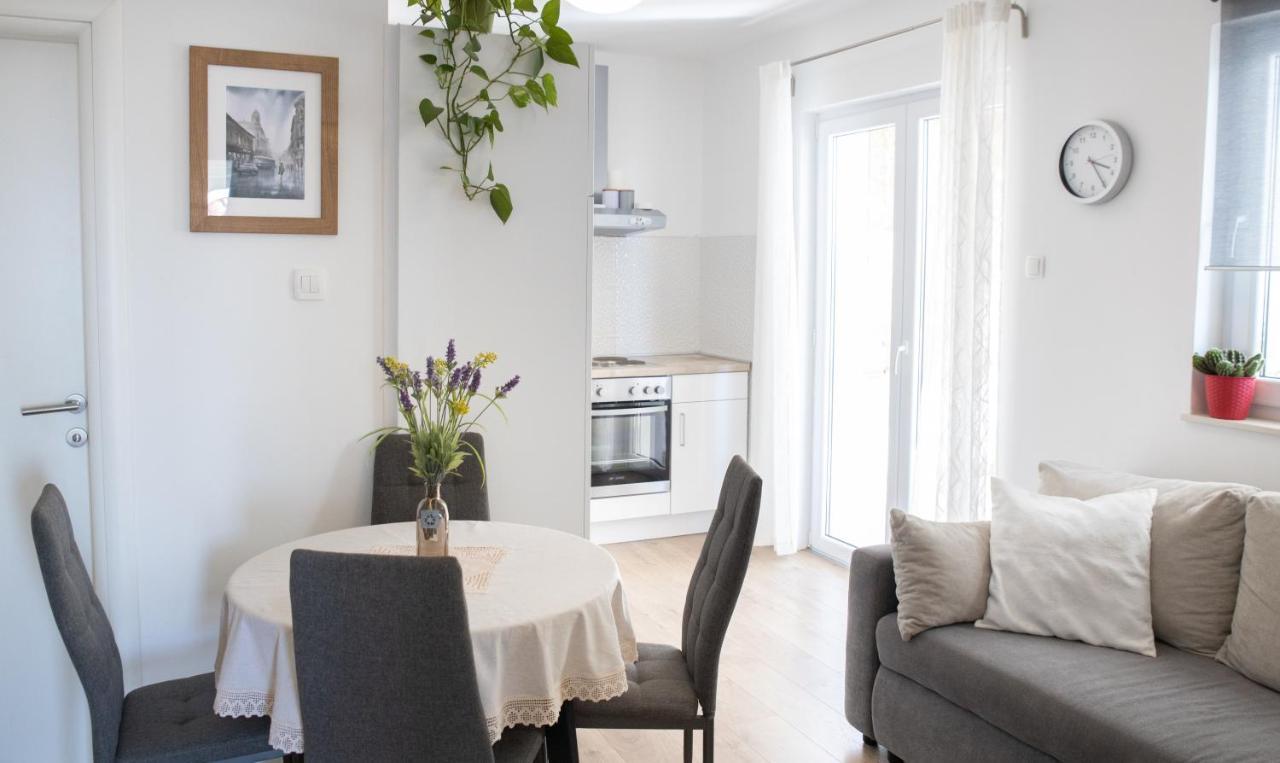 Apartman Grepo Makarska Buitenkant foto